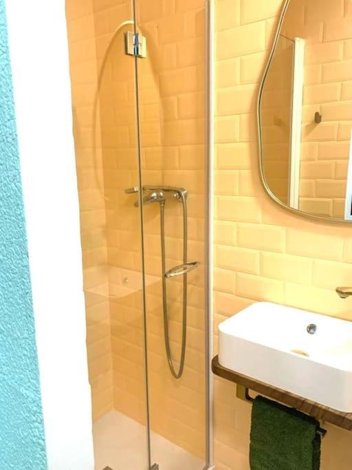 Ferienwohnung Exclusivo Y Acogedor Piso Con Encanto En Plaza Chueca, Con Aire Acondicionado Y Calefaccion Madrid Exterior foto